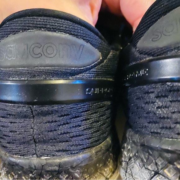 Saucony Freedom ISO EverRun Sneakers - Picture 6 of 10